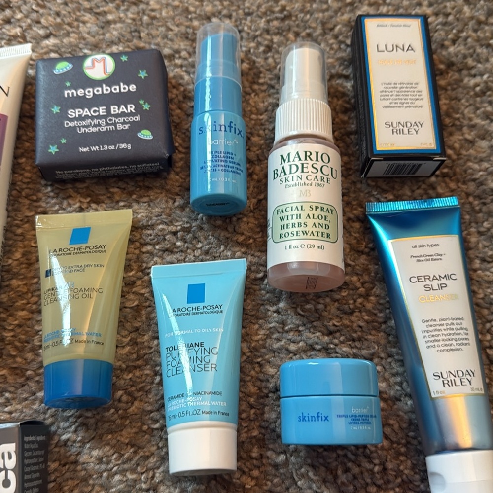 Giant Trial Beauty Bundle - Picture 3 of 5